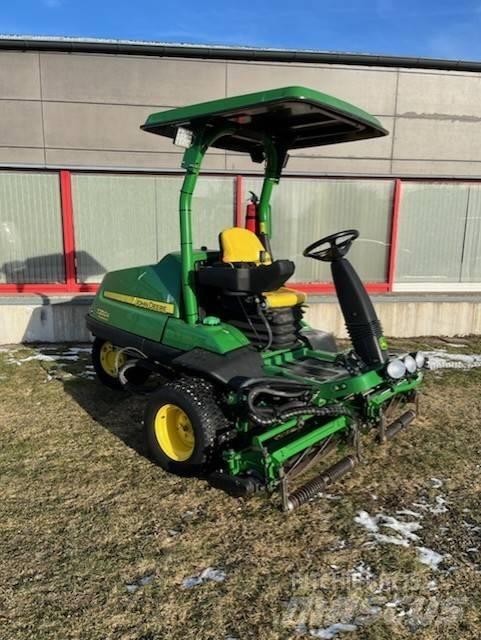 John Deere 7200 A 球道割草机