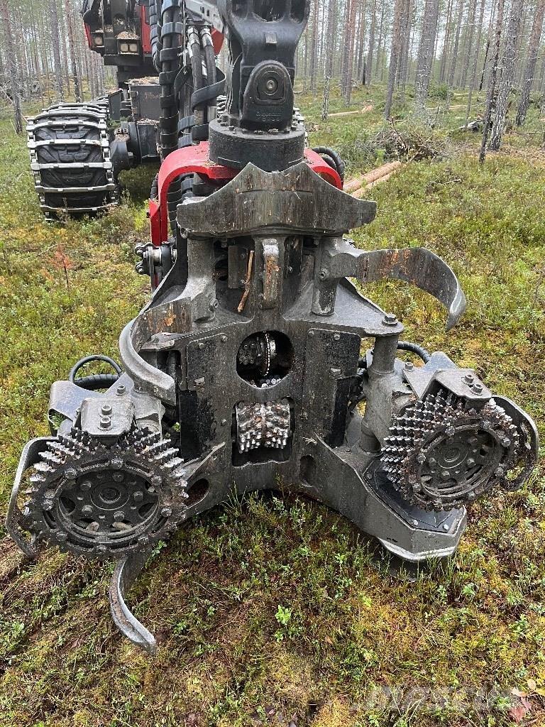 Komatsu 901 XC 收割机