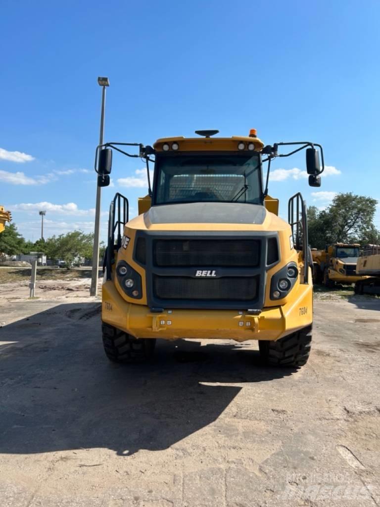 Bell B30E 铰接式自卸车