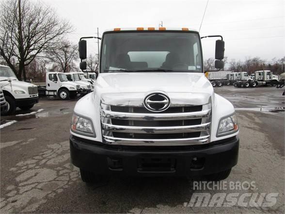 Hino 338 组合/真空油槽车
