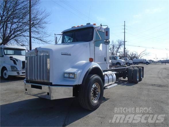 Kenworth T800 平板车