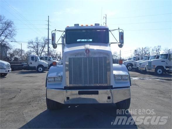 Kenworth T800 平板车