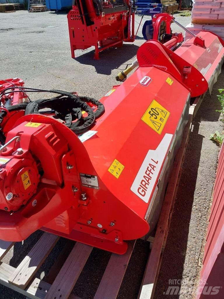 Maschio Giraffa L190 牧场割草机和切顶器