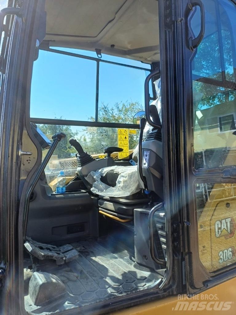 CAT 306 小型挖掘机
