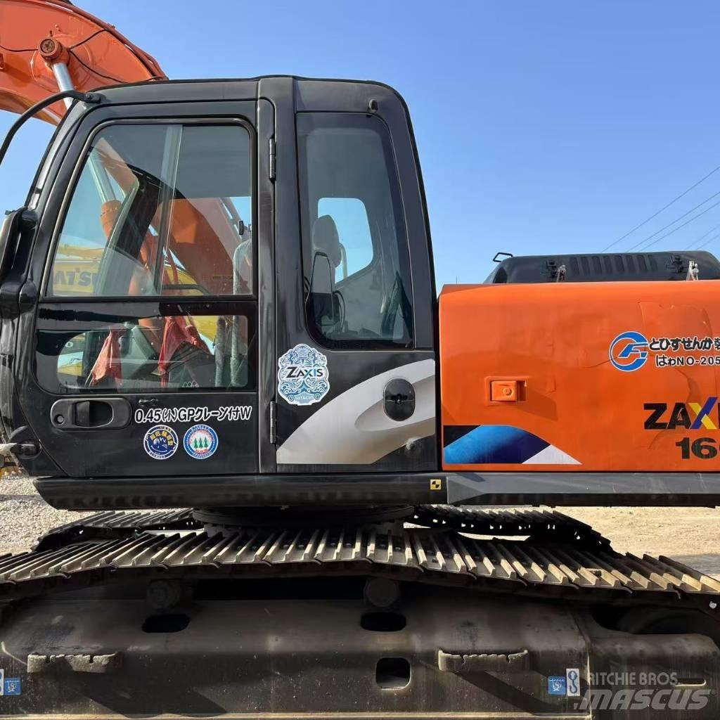 Hitachi ZX 160 中型挖掘机