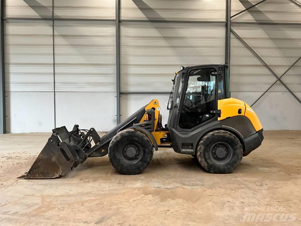 Mecalac AX 850 轮式装载机