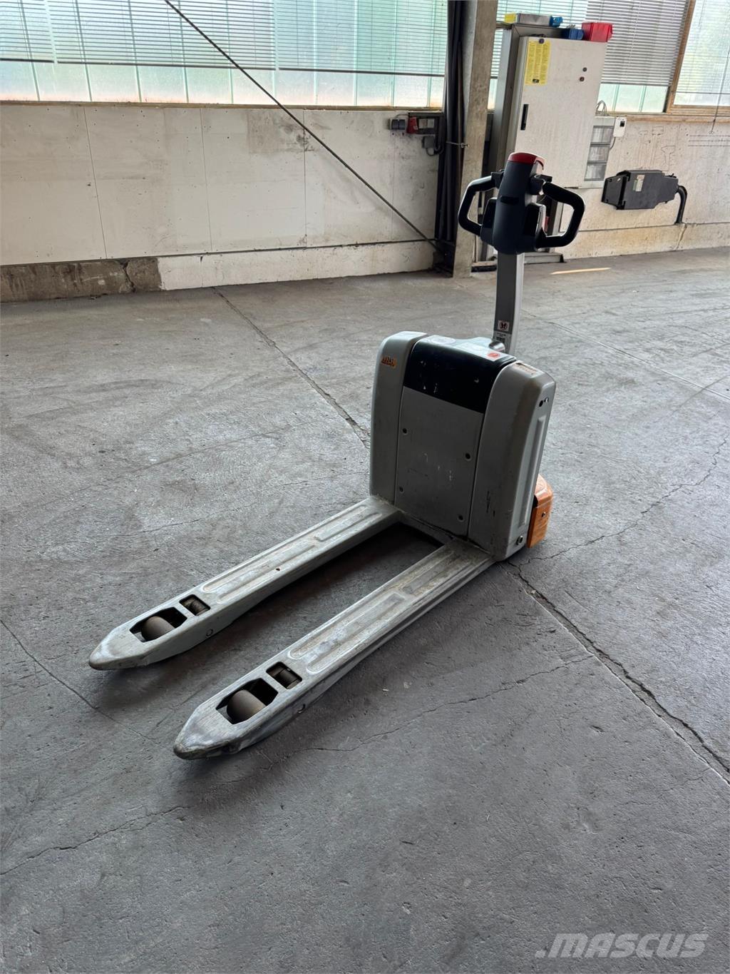 Still ECH 15 手推堆垛车