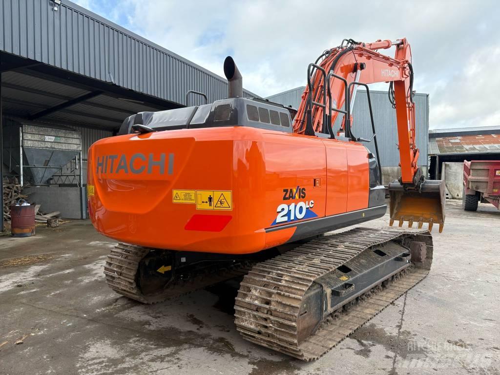 Hitachi 210LC 履带挖掘机