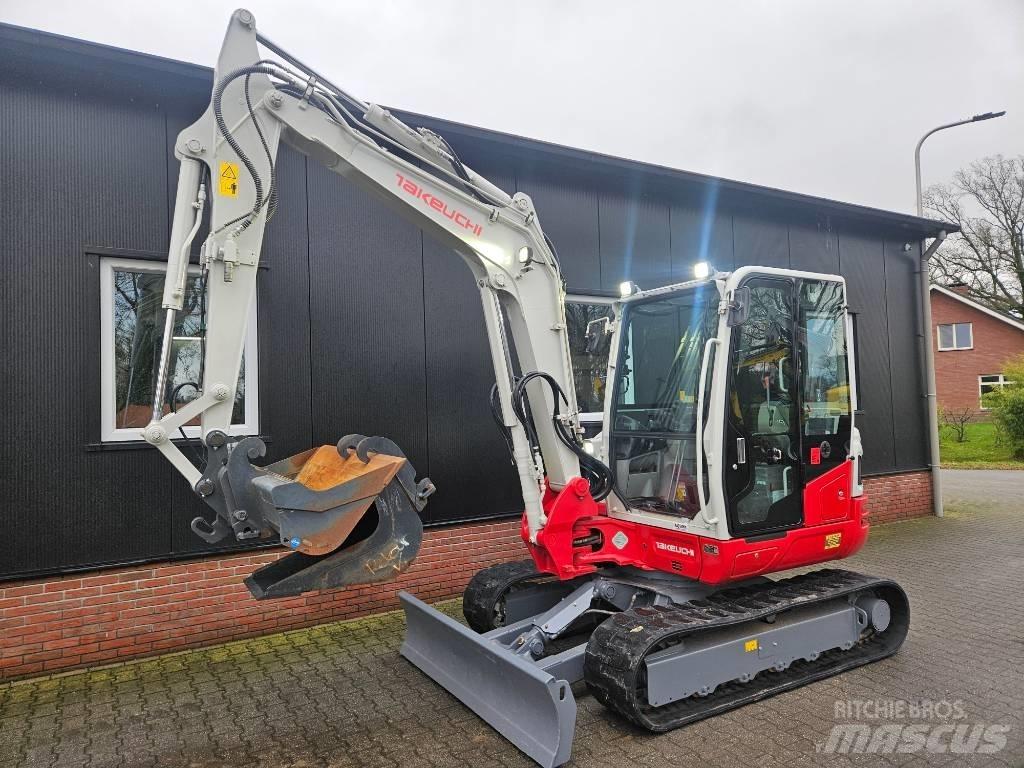 Takeuchi TB250-2 工业挖掘机
