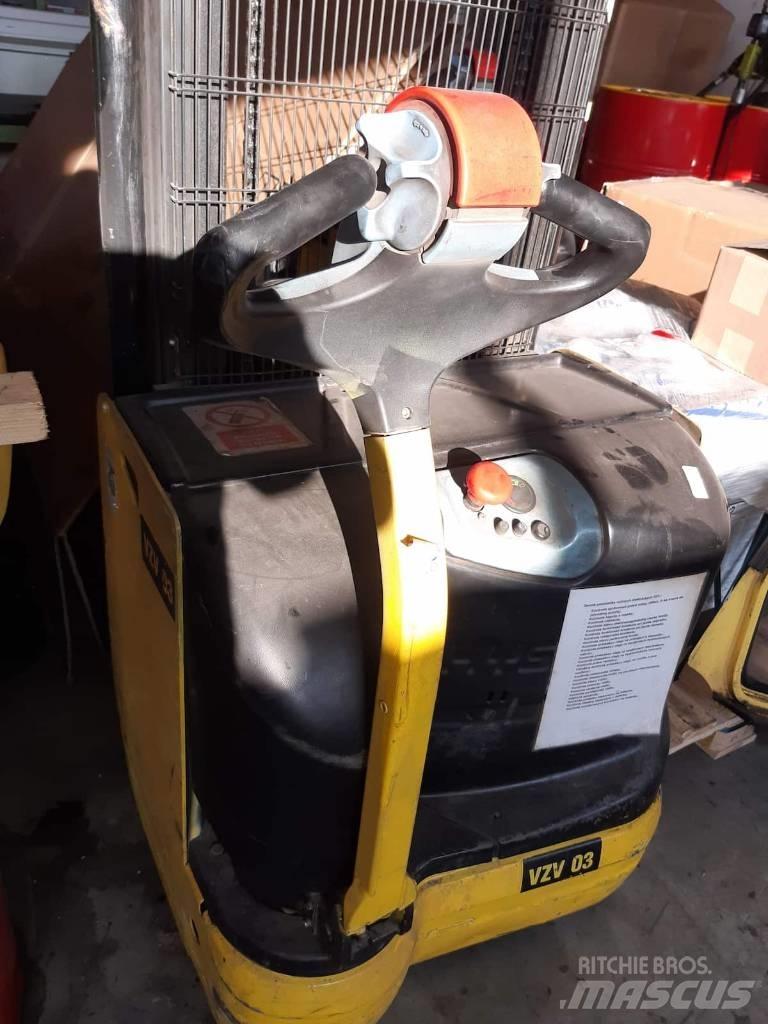 Hyster S 1.2 手推堆垛车