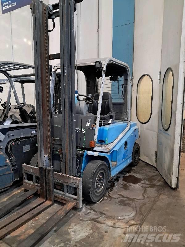 Cesab DRAGO HN 250 柴油叉车