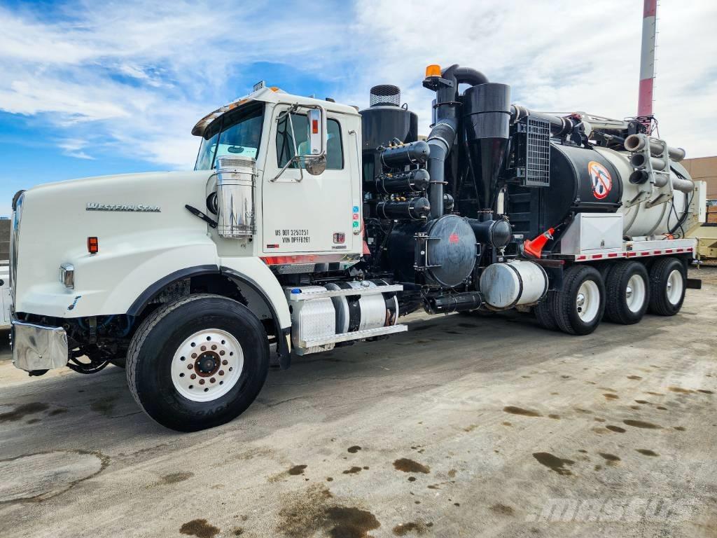 Western Star 4900 SB 组合/真空油槽车
