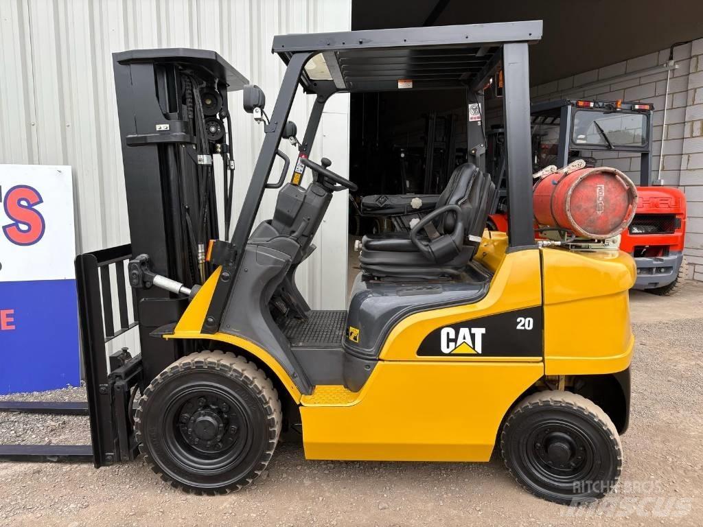CAT GP 20 N 天然气叉车