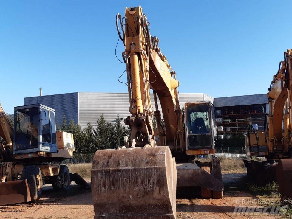 Liebherr A 932 轮式挖掘机