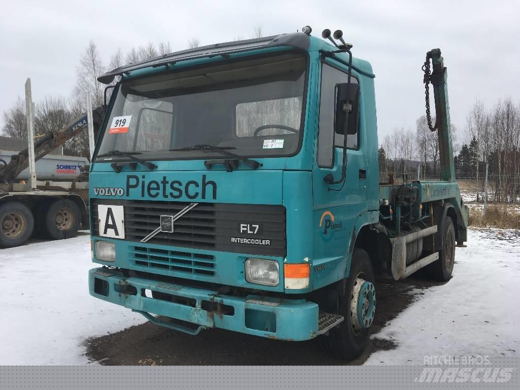 Volvo FL7 工程吊钩车