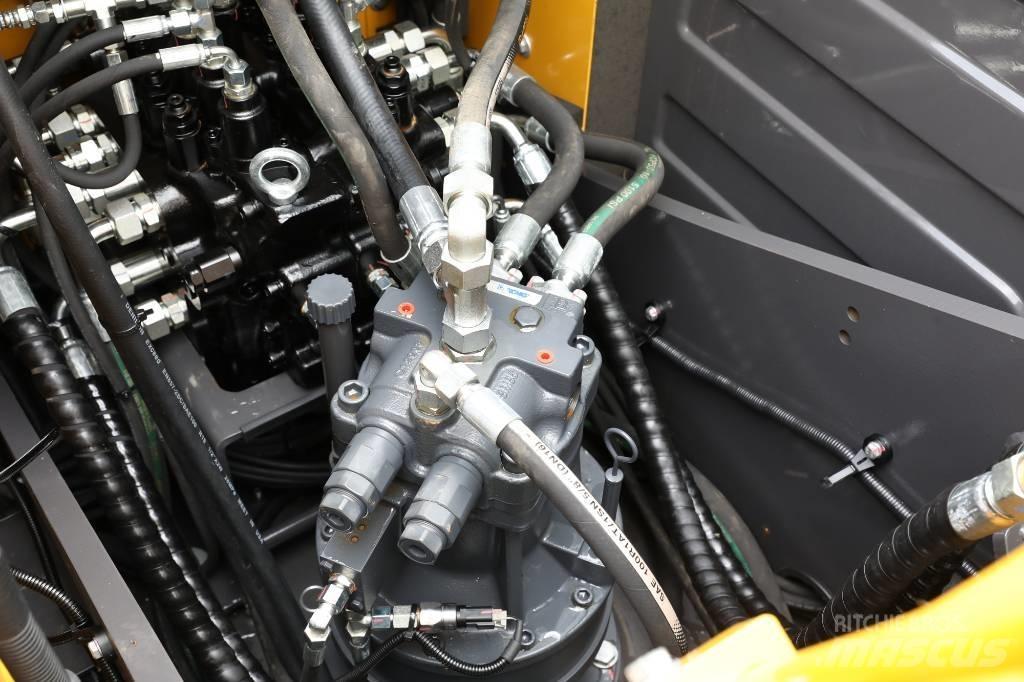 XCMG XE135GA 履带挖掘机