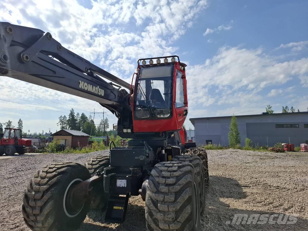 Komatsu 931 XC 收割机