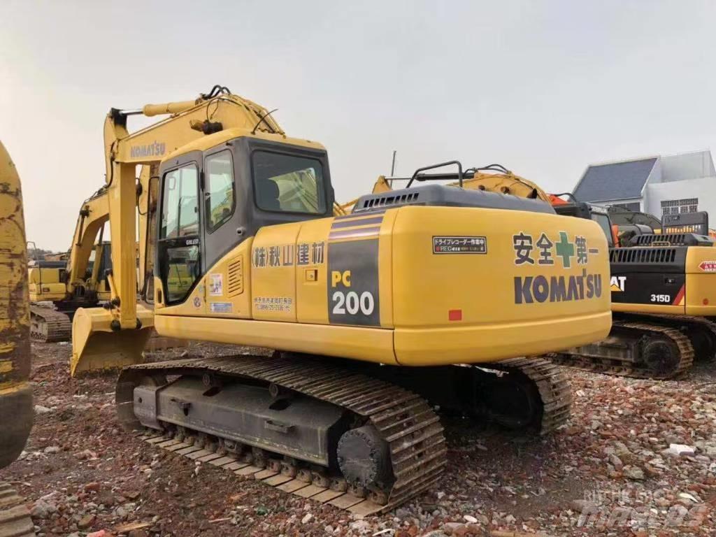 Komatsu 200-7 履带挖掘机
