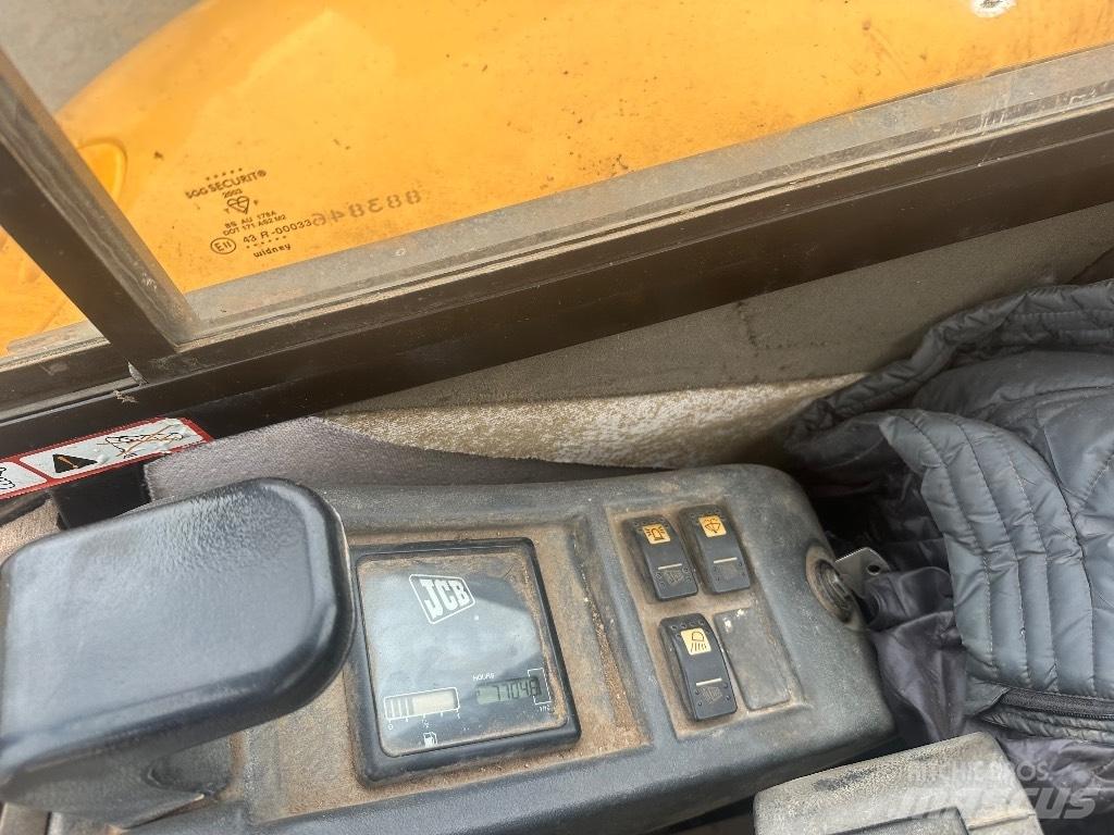 JCB 8060 小型挖掘机