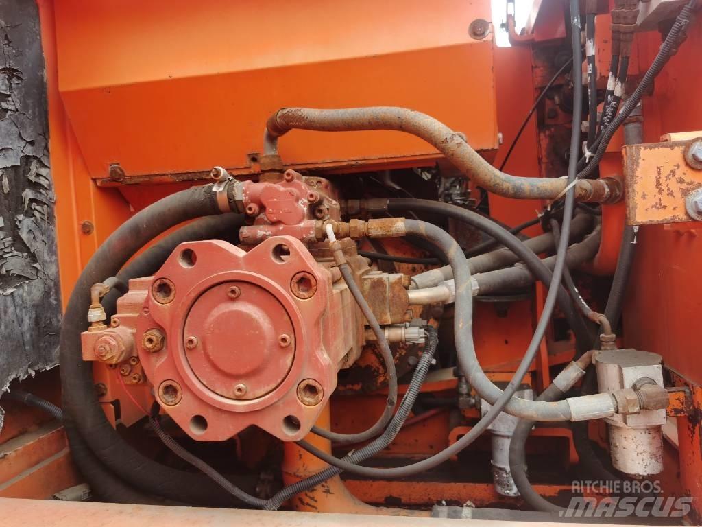 Doosan DH 210 W-7 轮式挖掘机