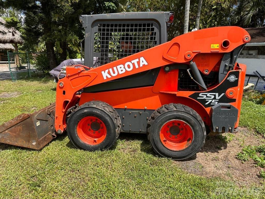 Kubota SSV 75 滑移装载机