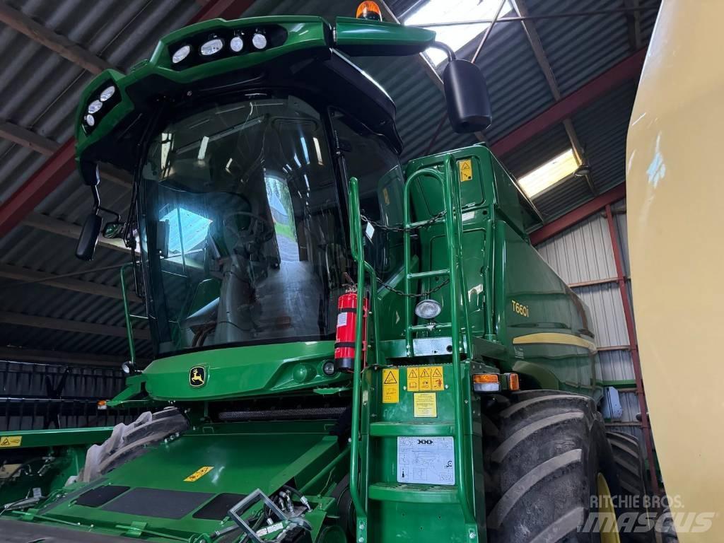 John Deere T 660i 联合收割机