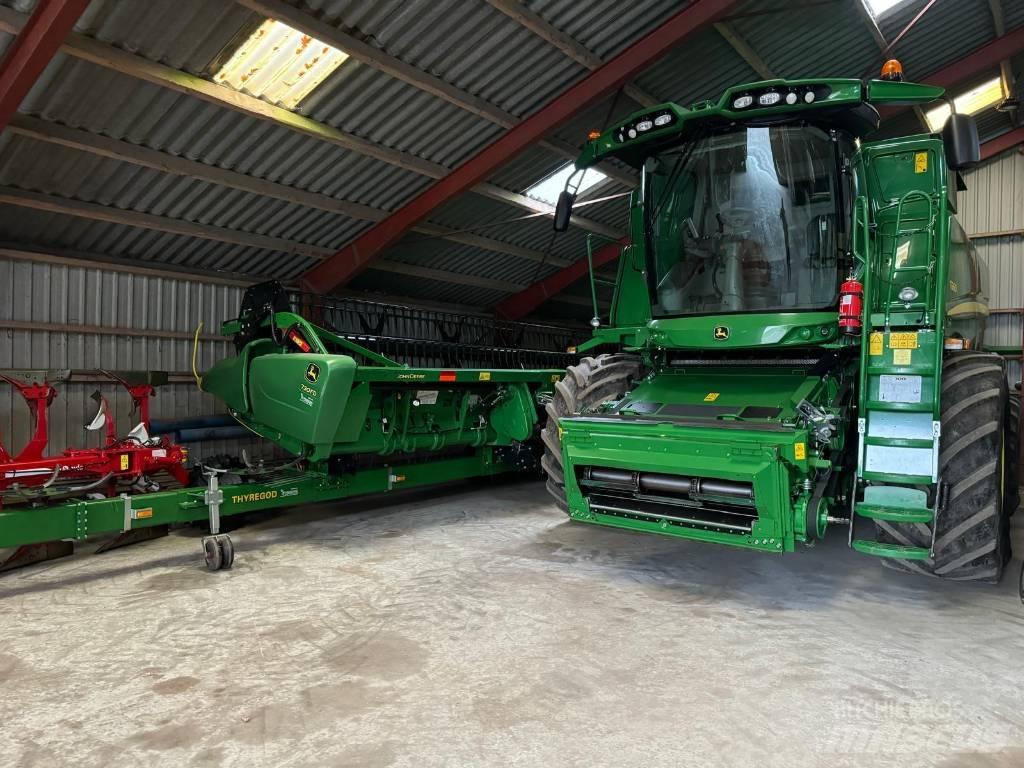 John Deere T 660i 联合收割机