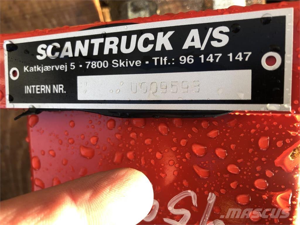 Manitou Diverse 挖斗