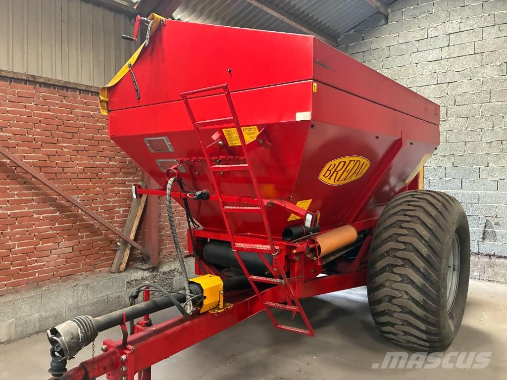 Bredal K 65 矿物肥料撒播机