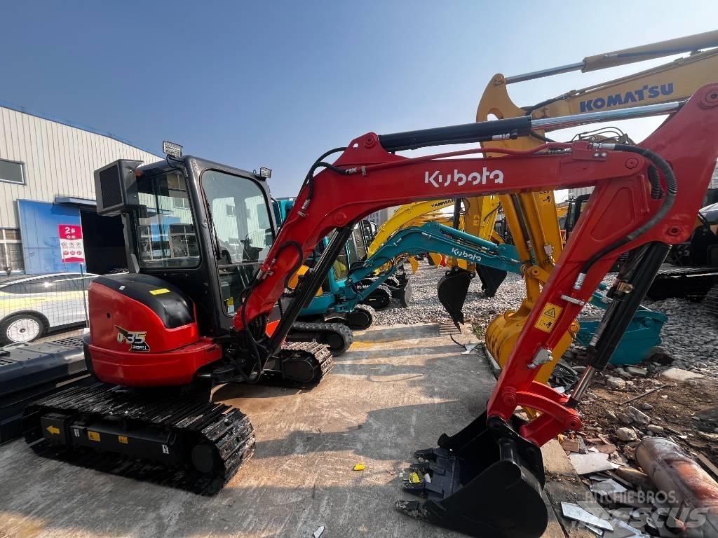 Kubota U 35 小型挖掘机