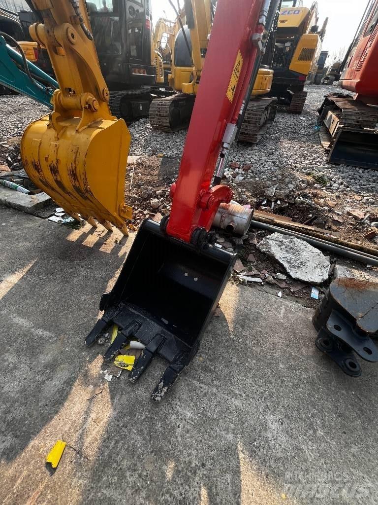 Kubota U 35 小型挖掘机
