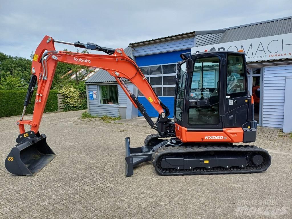 Kubota KX060-5 小型挖掘机