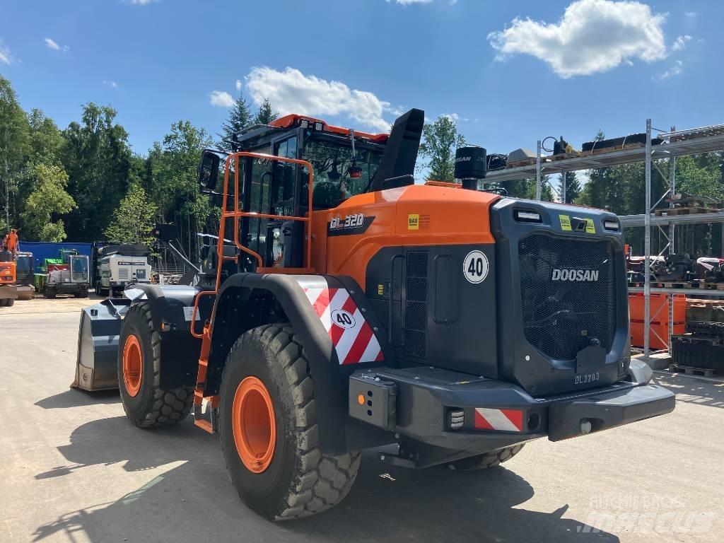 Doosan DL 320-7 轮式装载机
