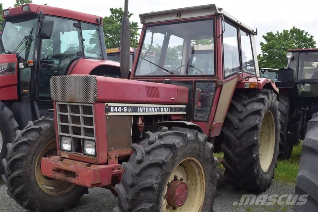Case IH 844 A/S 拖拉机/农用车
