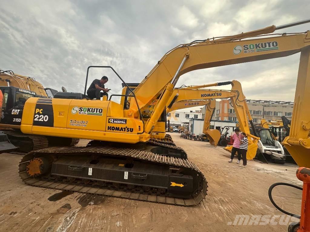 Komatsu PC 220-8 履带挖掘机