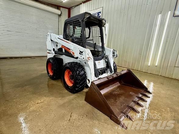 Bobcat S630 滑移装载机