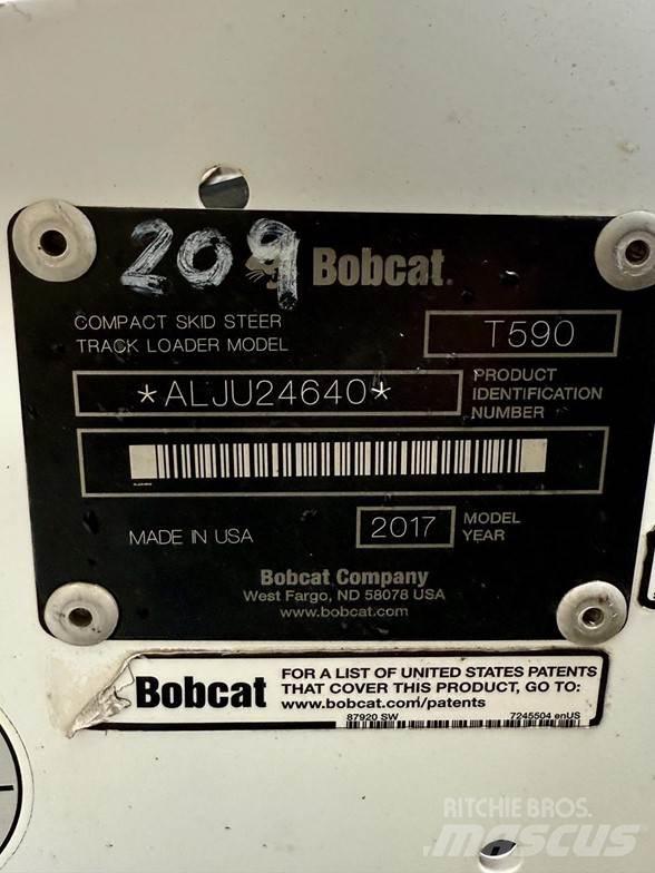 Bobcat T590 滑移装载机