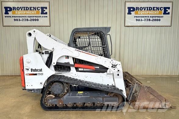 Bobcat T740 滑移装载机