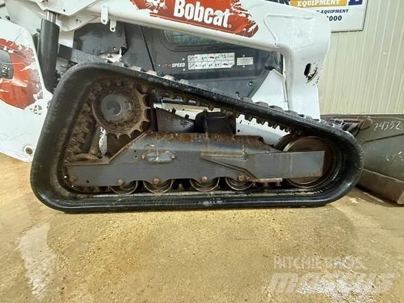 Bobcat T76 滑移装载机