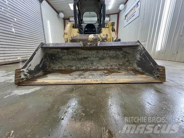 CAT 279D 滑移装载机