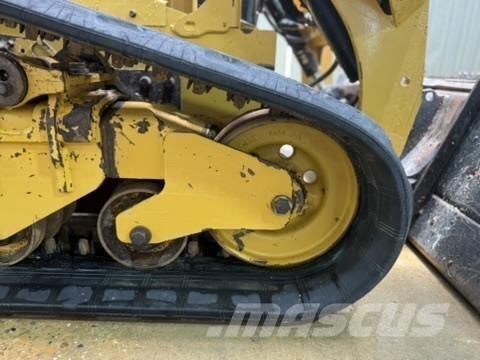 CAT 289D3 滑移装载机