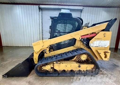CAT 299D2 XHP 滑移装载机