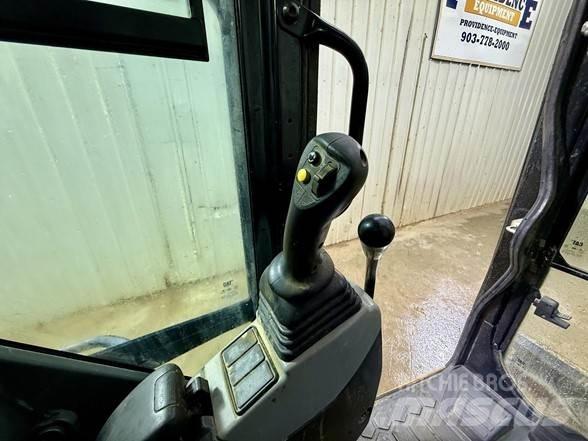 CAT 306CR 履带挖掘机