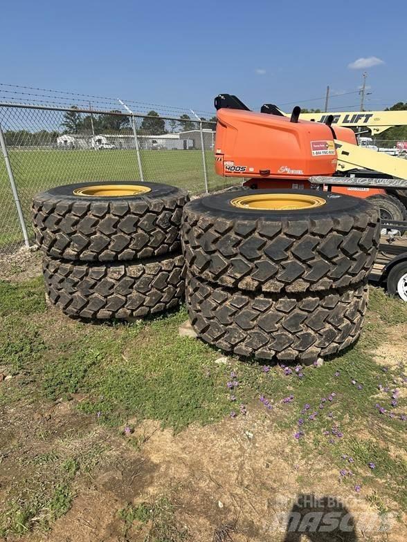CAT 938M 轮式装载机
