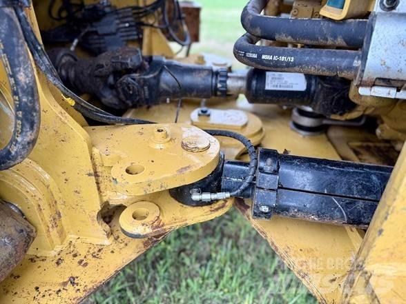 CAT 938M 轮式装载机