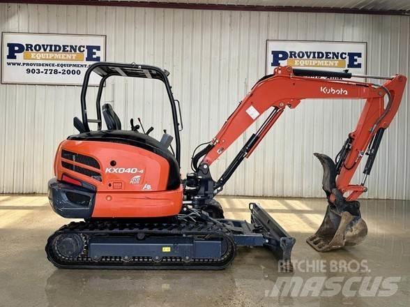 Kubota KX040-4 小型挖掘机