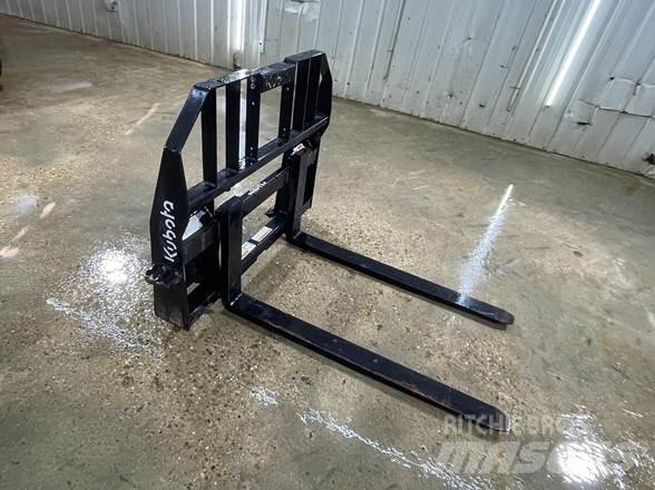 Kubota PFL4648 货叉