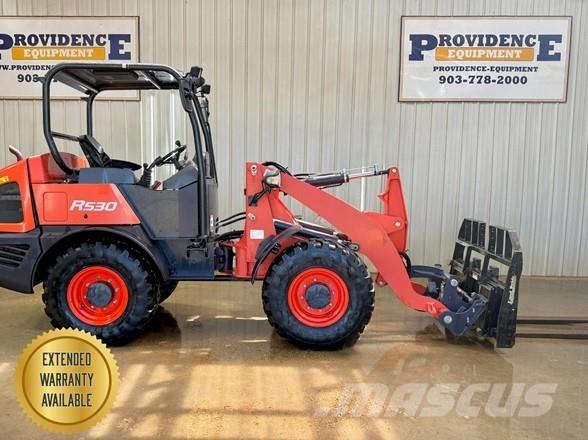Kubota R530 轮式装载机
