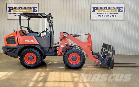 Kubota R530 轮式装载机
