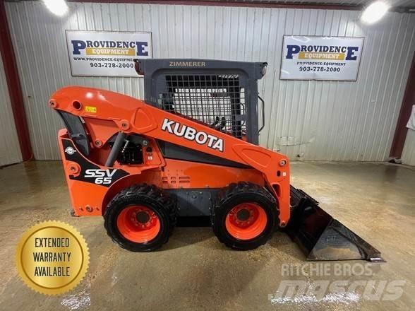 Kubota SSV65 滑移装载机